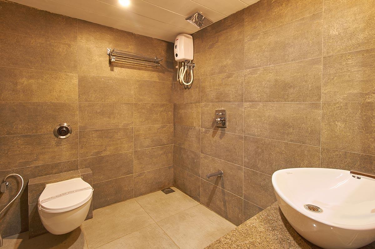 7 Wonders Hotel Gandhinagar Exterior photo